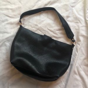 Black shoulder bag